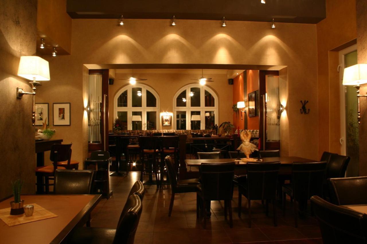 Hotel Restaurant Nassauer Loewen Ngoại thất bức ảnh